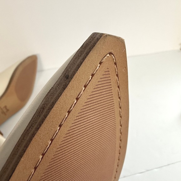 Marc Fisher New LTD Cream Pointed toe Chelsea Boots Block Heel Women Sz 8M NWOT - Picture 7 of 8